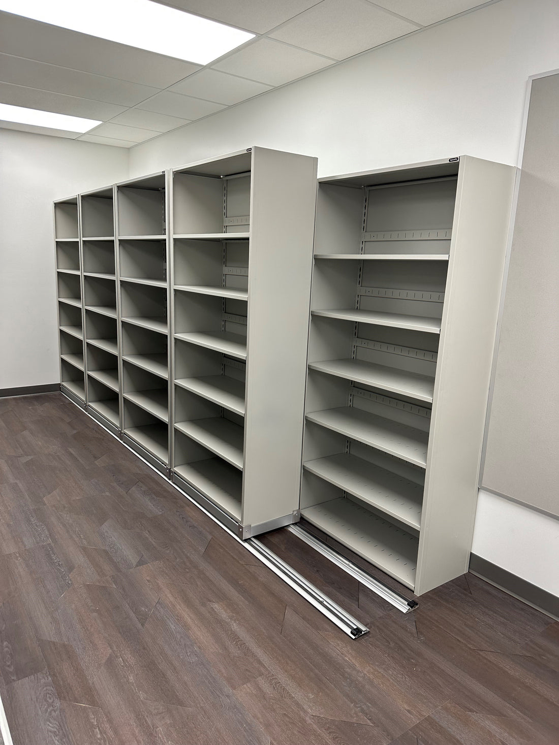 Lateral Movable Shelving