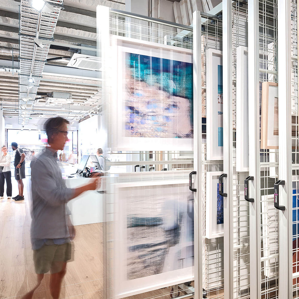 Art Gallery compact system as showroom depot