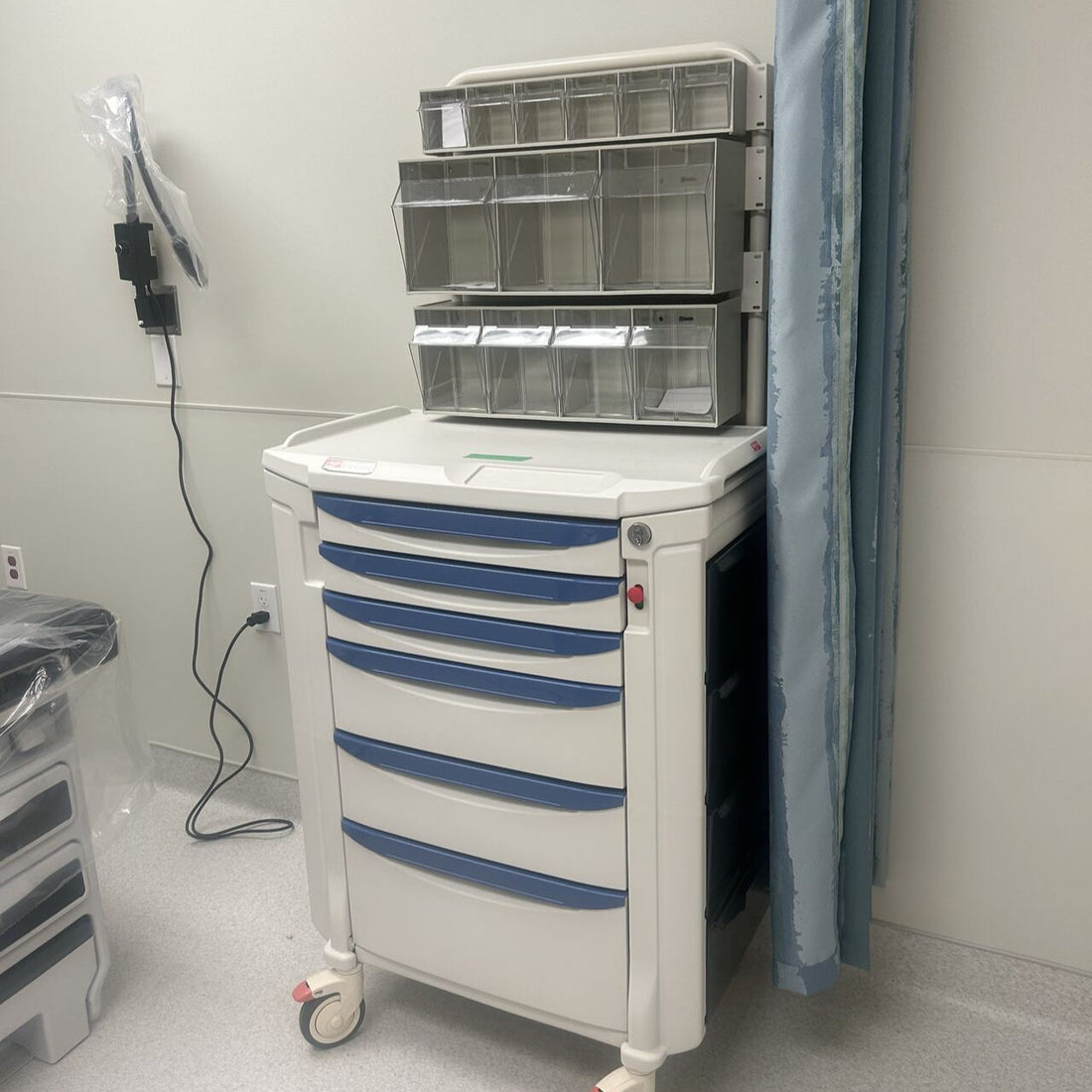 Metro Flexline Procedure Carts