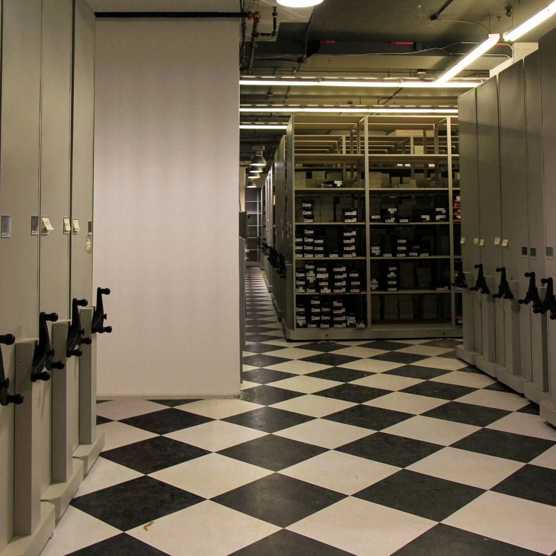 Spacefile SDS Mechanical Assist Mobile Shelving, Spacefile - 2